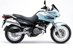 Suzuki XF650 Freewind